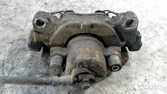 Суппорт тормозной передний правый skoda octavia A5