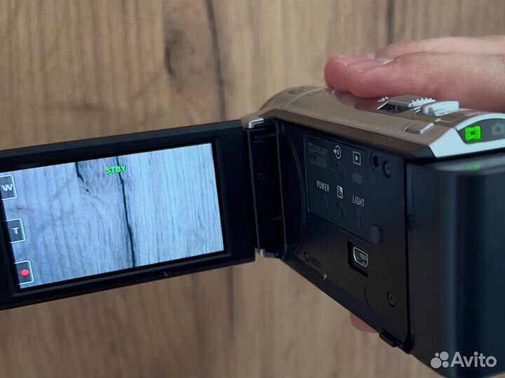 Видеокамера Sony DCR-SX44E