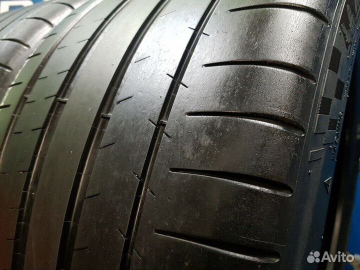 Michelin Pilot Super Sport 325/30 R21