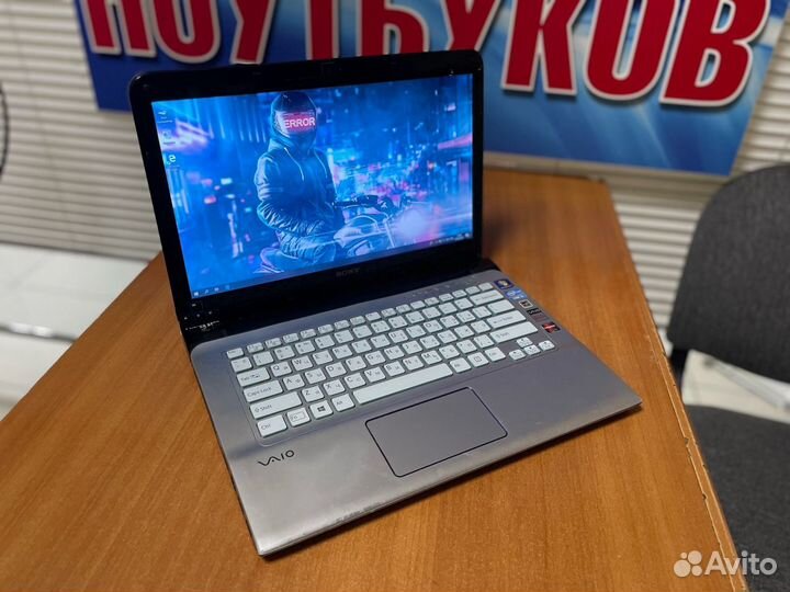 Ноутбук Sony Vaio / i5 / подсветка клавы / ssd