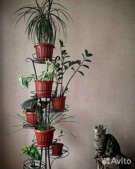 Подставка для цветов напольная металлическая