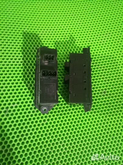 Блок управления стеклоподъемниками Дэу Нексиа