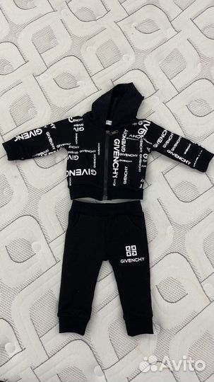 Костюм на мальчика новый