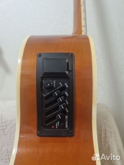 Электроакустическая гитара Colombo