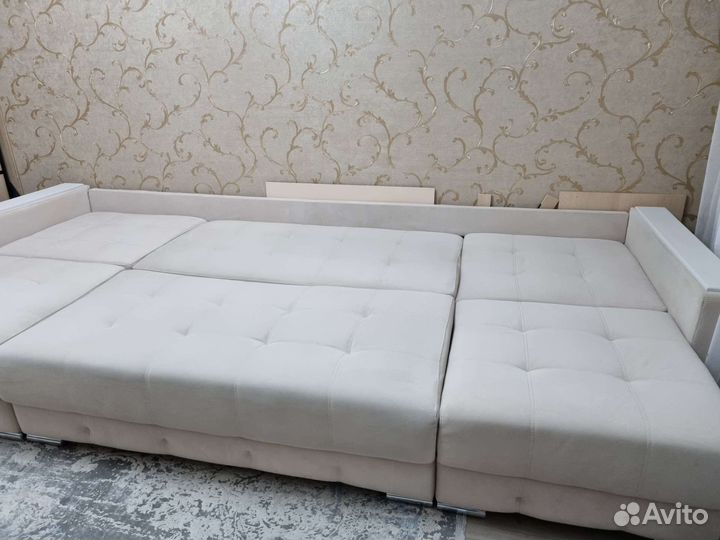 Большой угловой диван бу