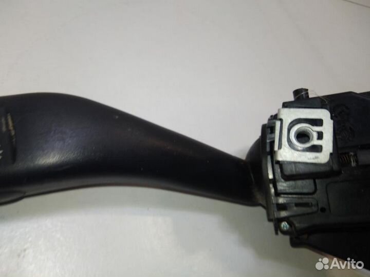 Переключатель поворотов подрулевой Volkswagen Tigu