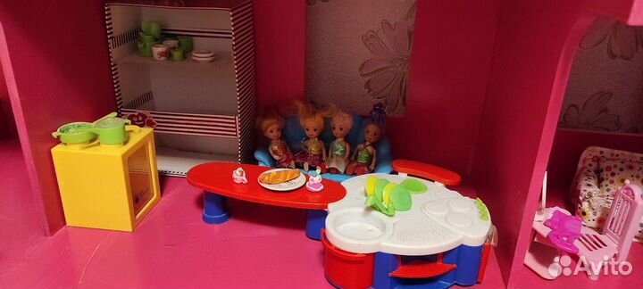 Домик кукольный