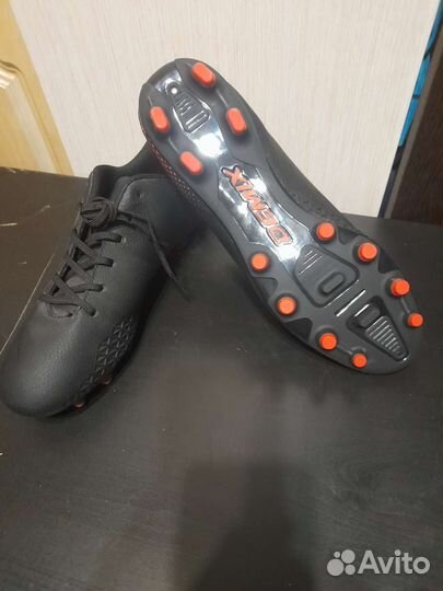 Футбольные бутсы, 46 размер