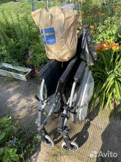 Инвалидная коляска новая
