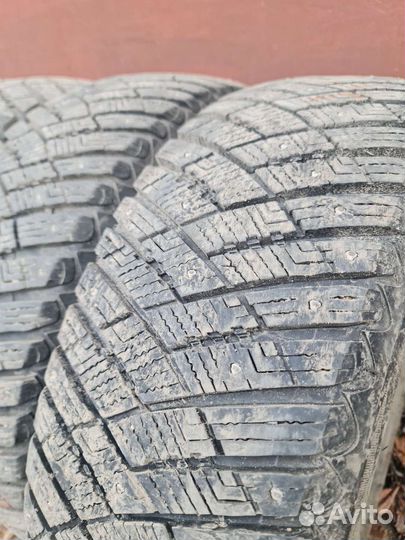 Goodyear UltraGrip Ice Arctic SUV 225/65 R17 102T