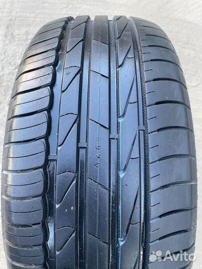 Nokian Tyres Hakka Blue 3 225/50 R17