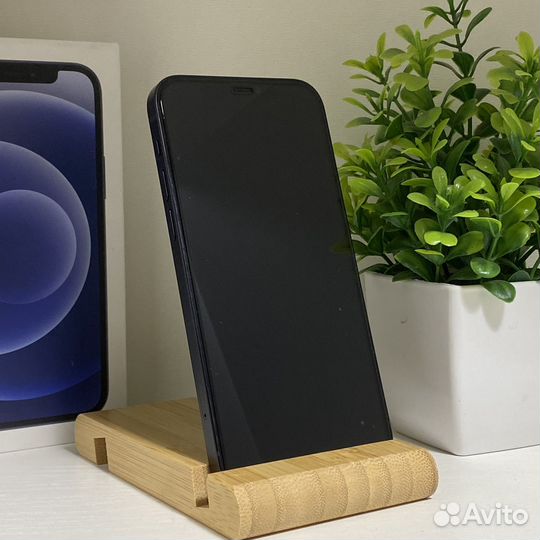 iPhone 12, 64 ГБ