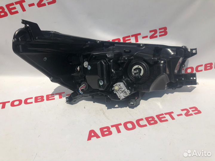 Toyota Hilux 15- Фара левая LED 1124