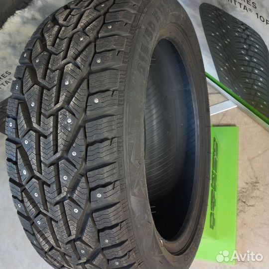 Kormoran Stud 2 215/50 R17 T