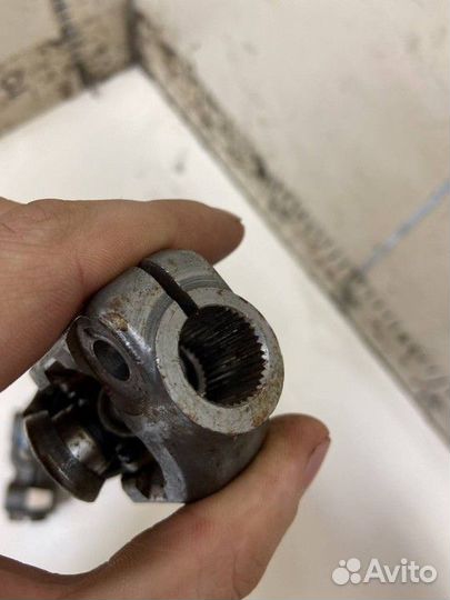 Кардан рулевой Nissan Tiida