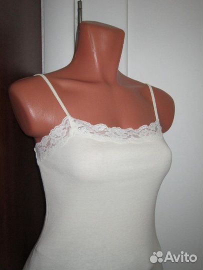 Белый топ с кружевом 42 р