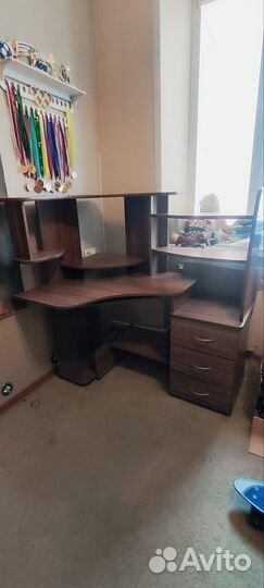 Компьютерный стол