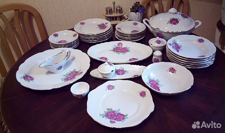 Набор столовой посуды, тарелки, миски,винтаж