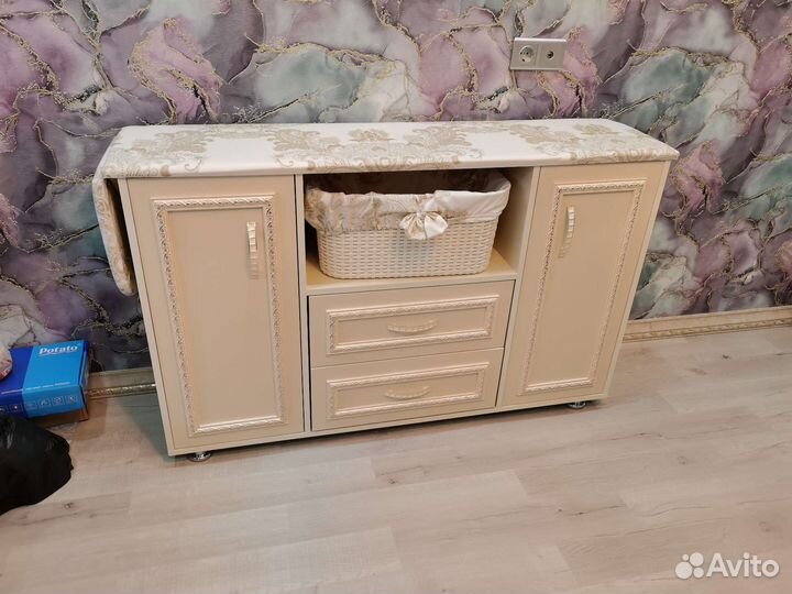 Гладильная доска с тумбой