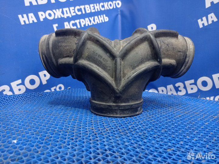 Патрубок воздушного фильтра Volkswagen Touareg