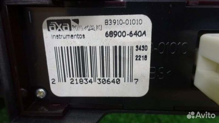 Рамка магнитофона Toyota Voltz ZZE137 2ZZ-GE