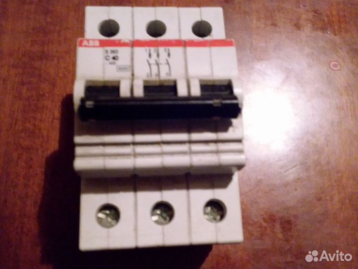 Автоматический выключатель Made EC