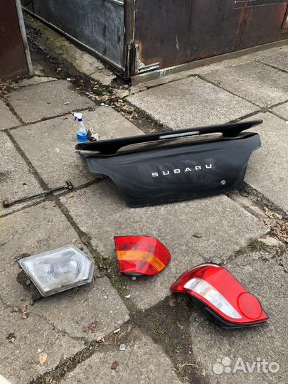 Крышка багажника subaru impreza