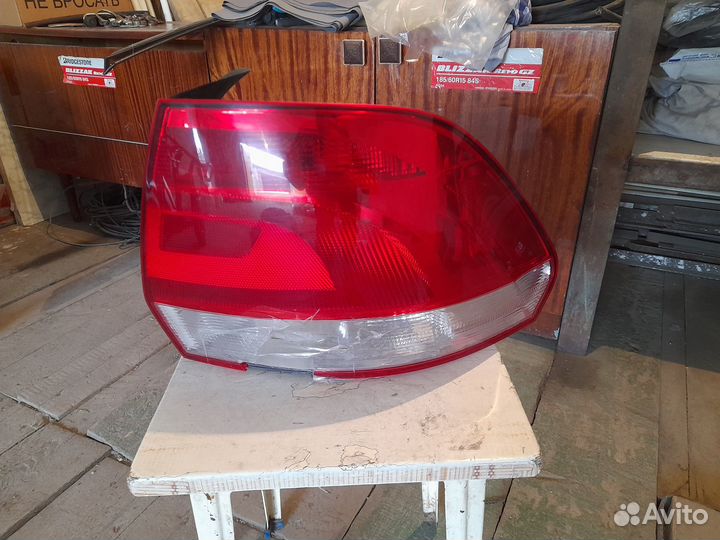 Задние фонари на volkswagen polo 2016