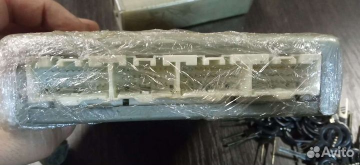 Блок управления mazda 6gg 2.0