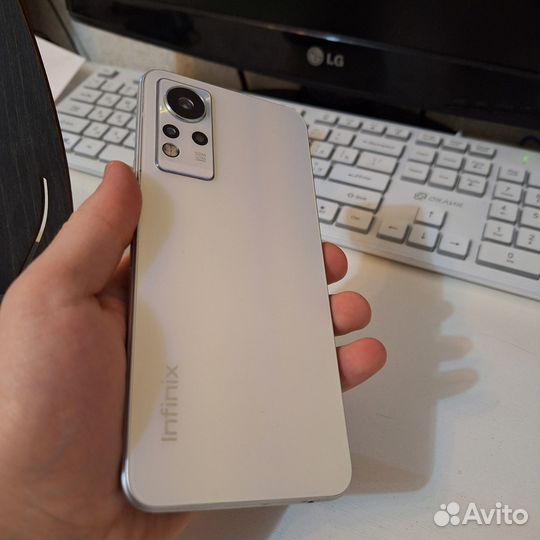 Infinix Note 11, 4/64 ГБ