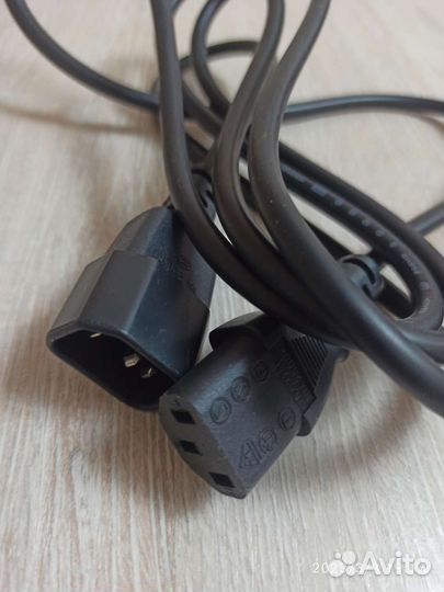 Сетевой кабель для компьютера