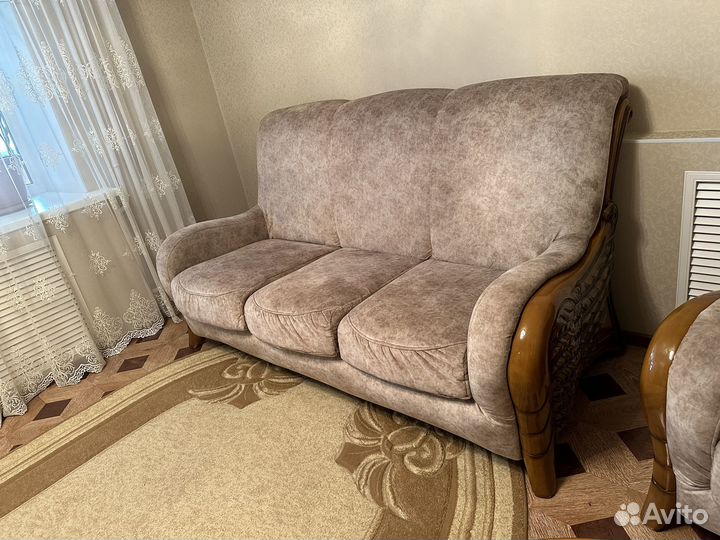 Диван и 2 кресла