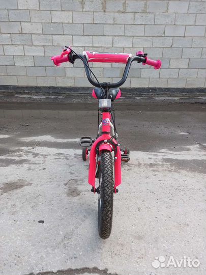Детский велосипед и самокат