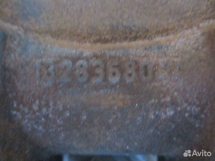 Вилка кпп ZF 1328368044