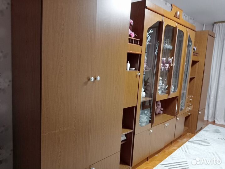 Стенка в гостиную бу