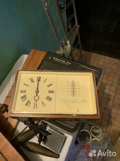 Часы маяк с барометром