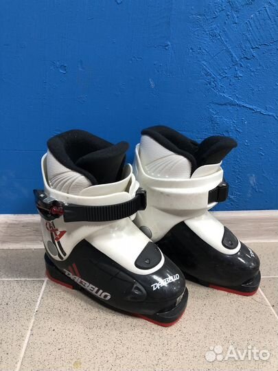 Горнолыжные ботинки детские