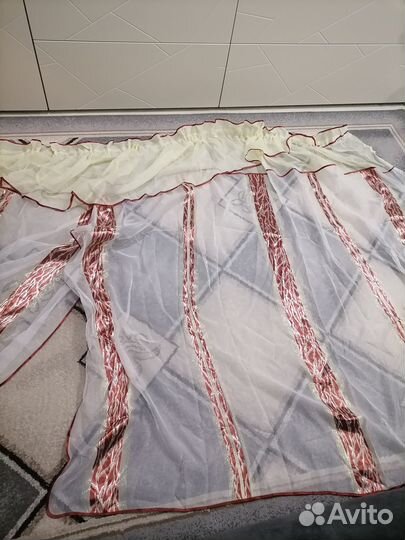 Продам штору для кухни ширина 3 М