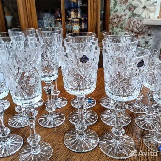 Хрустальные бокалы, фужеры и рюмки презент гхз
