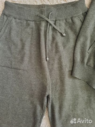 Шерстяной костюм как новый и др вещи