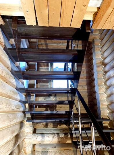 Перила деревянные для лестниц