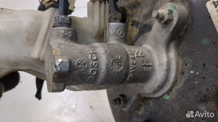 Цилиндр тормозной главный Toyota Verso