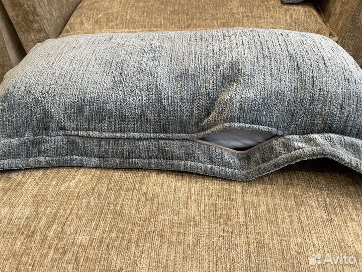 Декоративные подушки на диван