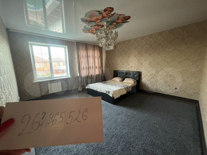 Коттедж 256 м² на участке 10 сот.