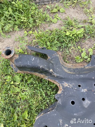 Подрамник toyota corolla 150