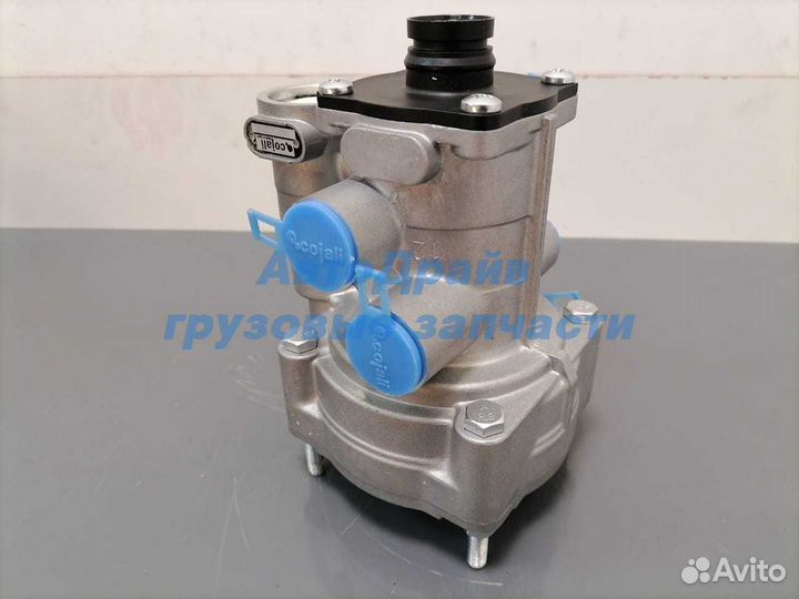 Кран управления тормозами прицепа