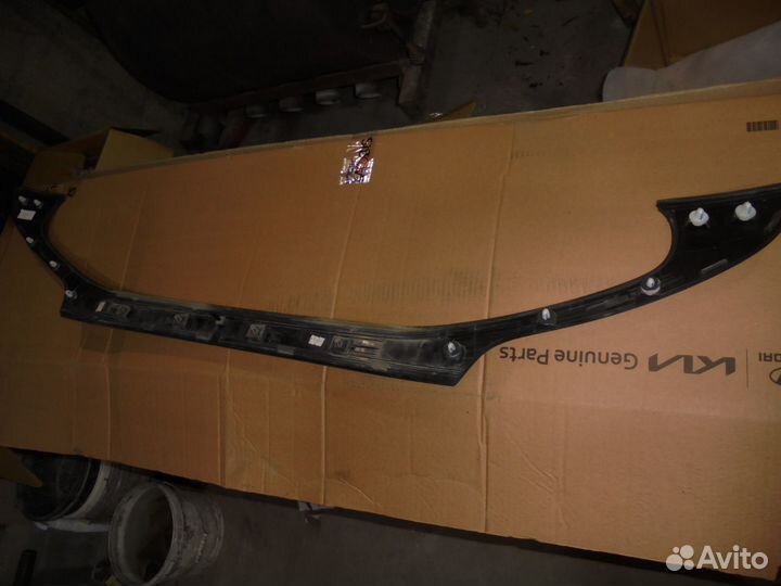 Накладка крышки багажника KIA Soul 3 2019-нв