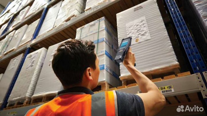 Работник склада