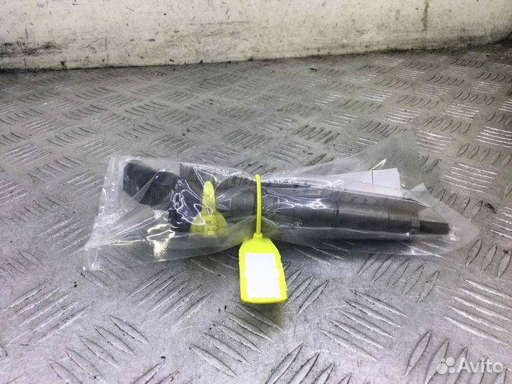 Форсунка Mercedes Sprinter a6510702987; 0445117034