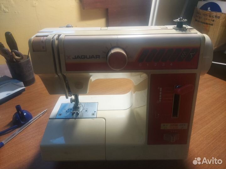 Швейная машина Jaguar